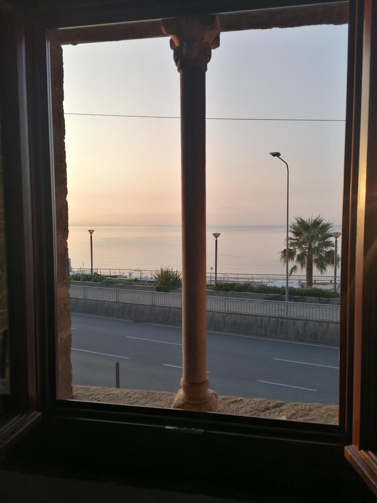 Suite,1639378474:JPEG